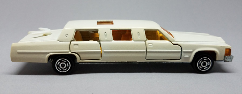 Illustration for article titled Surprise Saturday - Majorette Cadillac Limousine